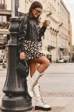 Kozaki Płaskie|Kozaki Przed Kolano></noscript>Boto Skórzane Kozaki Glany Sznurowane Z Suwakiem Białe Zoraida