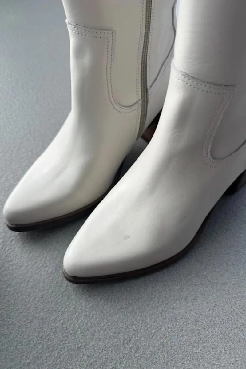 Kozaki Na Słupku|Kozaki Na Obcasie>Boto Skórzane Kozaki Przed Kolano Na Słupku Zazoo 3675 Białe