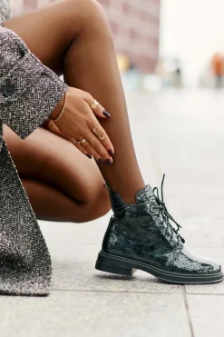 Hot Skórzane Lakierowane Botki Damskie Ocieplane Na Zamek D&A LZ42-042 Ciemnozielone Damskie Botki Ocieplane|Damskie Trapery