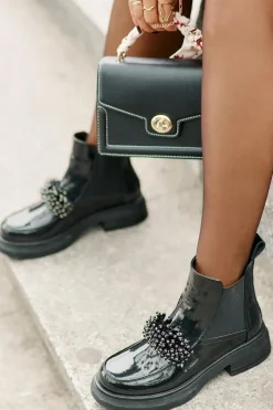 Discount Skórzane Lakierowane Botki Z Ozdobą Wsuwane Ocieplane Czarne Solimav Damskie Botki Ocieplane|Czarne Botki