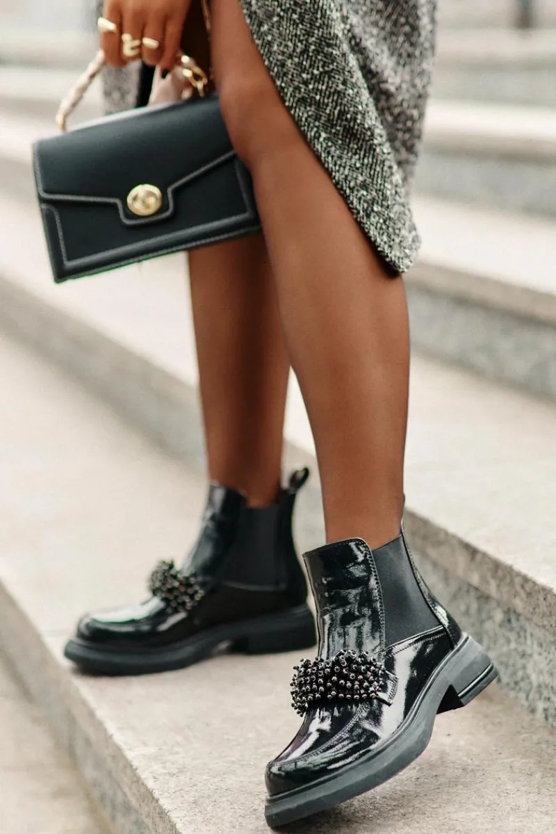 Discount Skórzane Lakierowane Botki Z Ozdobą Wsuwane Ocieplane Czarne Solimav Damskie Botki Ocieplane|Czarne Botki