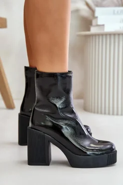 Sale Damskie buty S.Barski Skórzane Lakierowane Botki Damskie Na Masywnym Słupku Ocieplane D&A CR42-189 Czarne