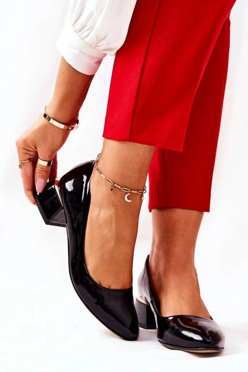 Czółenka Na Słupku>Boto Skórzane Lakierowane Czółenka Lewski 3118 Czarne Czarny