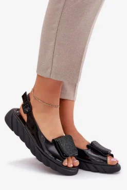 Artiker Skórzane Lakierowane Sandały Damskie Na Koturnie z Ozdobą 56C1564 Czarne Czarny