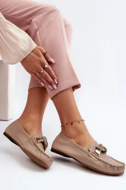 Loafersy Damskie|Mokasyny Płaskie></noscript>Laura Messi Skórzane Mokasyny Damskie Z Ozdobą 2761 Beżowe Beżowy