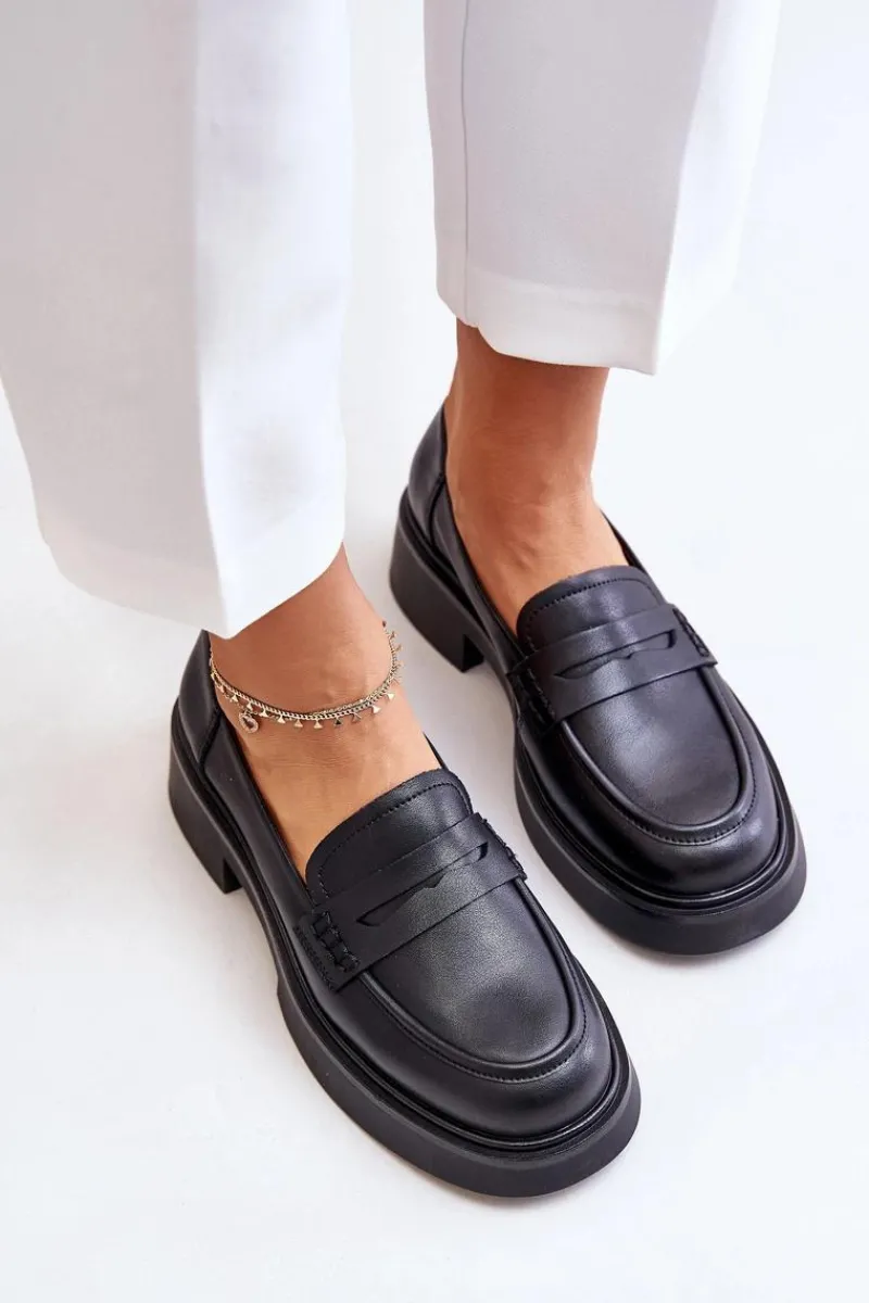 Outlet Skórzane Mokasyny Loafersy Damskie D&A JC42-61 Czarne Damskie Mokasyny Damskie Lakierowane