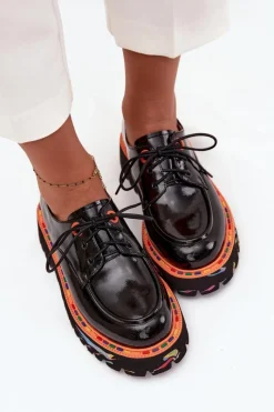 Hot Artiker Skórzane Półbuty Damskie Lakierowane 57C0176 Czarne