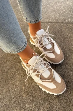 Clearance Artiker Skórzane Półbuty Sneakersy Damskie 56C1738 Beżowo-Złote