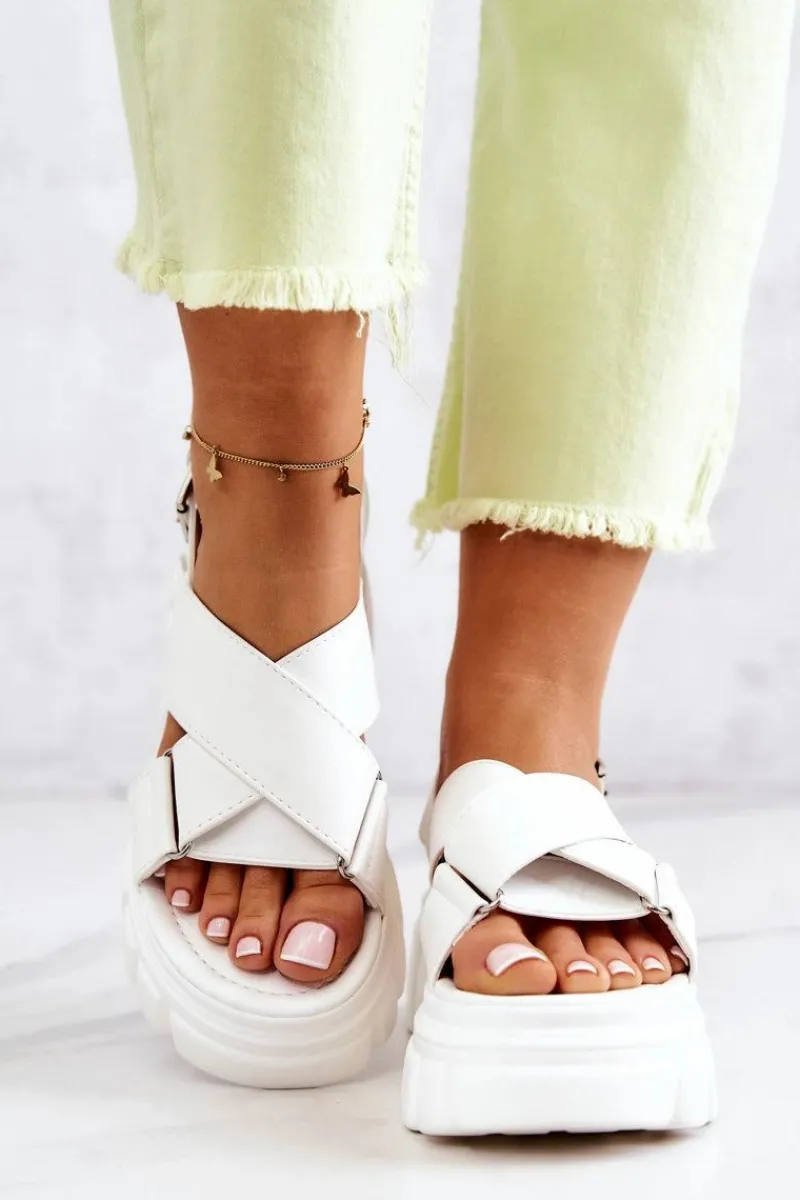 Discount Skórzane Sandałki Na Platformie Białe Betti Damskie Sandały Płaskie