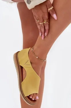 Clearance Skórzane Sandały Damskie 46C1015 Żółte Damskie Sandały Płaskie