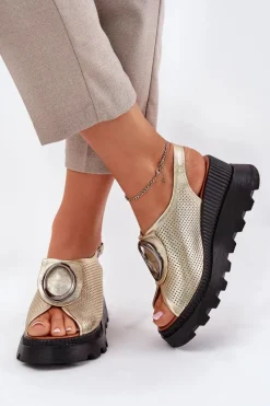 Discount Skórzane Sandały Damskie Na Koturnie Z Ozdobą Artiker 56C0109 Złote Damskie Sandały Na Koturnie