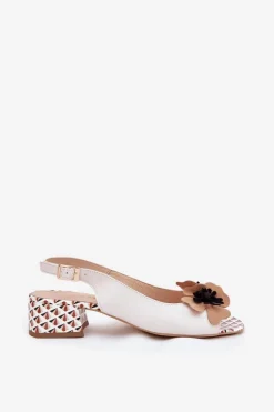 Laura Messi Skórzane Sandały Damskie Na Klocku Z Ozdobnym Kwiatem 2973 Białe Biały