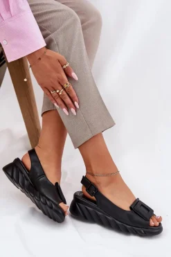 Skórzane Sandały Damskie Na Koturnie z Ozdobą 56C2156 Czarne Damskie Sandały Na Koturnie|Sandały Z Cholewką