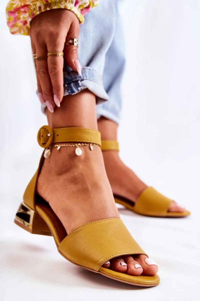 Hot Laura Messi Skórzane Sandały Na Złotym Obcasie 2143 Ciemnożółte