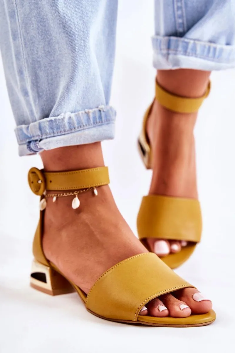 Hot Laura Messi Skórzane Sandały Na Złotym Obcasie 2143 Ciemnożółte