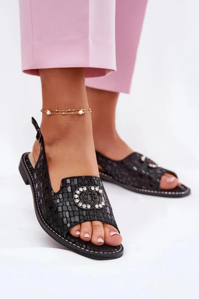 Discount Skórzane Sandały Z Ozdobą Na Płaskim Obcasie S.Barski KV51-096 Czarne Damskie Sandały Płaskie