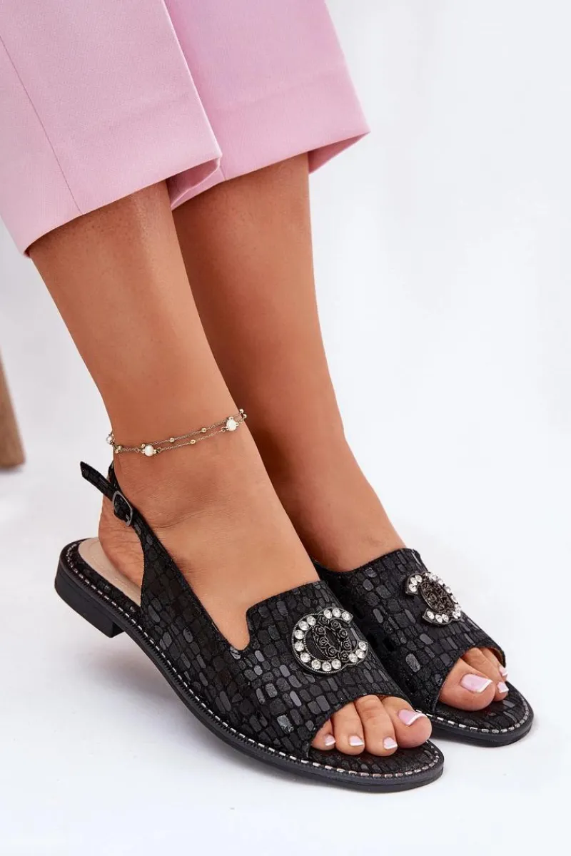 Discount Skórzane Sandały Z Ozdobą Na Płaskim Obcasie S.Barski KV51-096 Czarne Damskie Sandały Płaskie