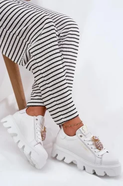 CheBello Skórzane Sneakersy Z Ozdobną Broszką Ananas 4651 Białe