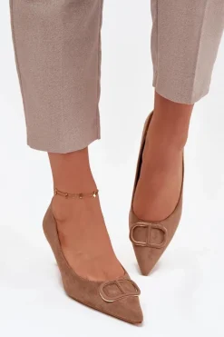 Czółenka Klasyczne>Boto Szpilki Damskie Z Ozdobnym Detalem Ciemnobeżowe Amelora Beżowy