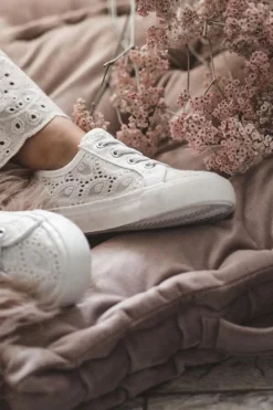 Outlet Trampki Ażurowe Big Star JJ374134 Białe Dzieci Dziewczęce