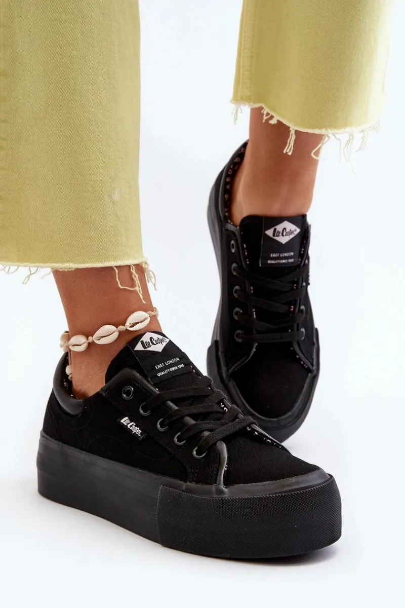 Clearance Trampki Damskie Na Platformie LCW-24-31-2180 Czarne Damskie Trampki Damskie Niskie