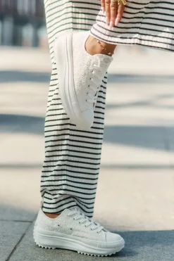 Trampki Damskie Niskie></noscript>Lee Cooper Trampki Damskie Z Haftem Na Platformie LCW-25-31-3465L Białe