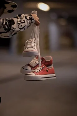 Outlet Big Star Shoes Trampki Dziecięce Big Star FF374201 Czerwone