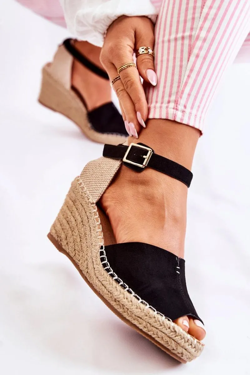 Discount Evento Wygodne Damskie Sandały Na Koturnie Czarne Dellia