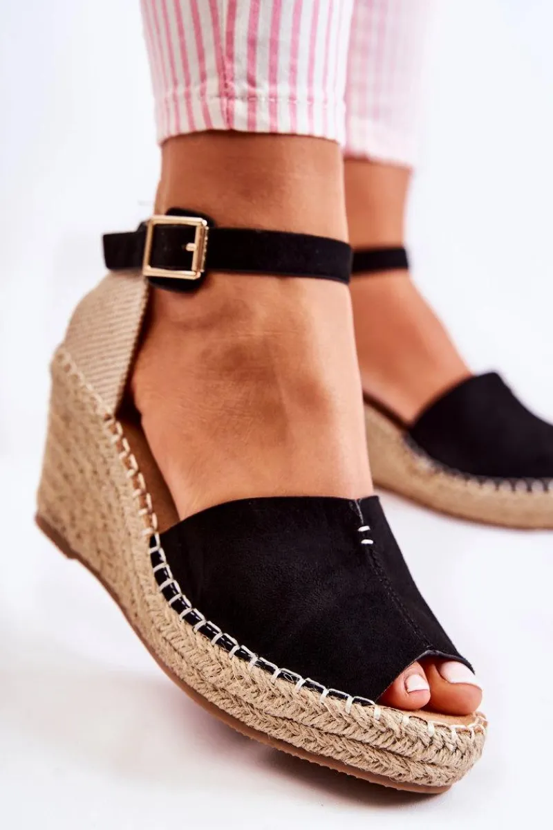 Discount Evento Wygodne Damskie Sandały Na Koturnie Czarne Dellia