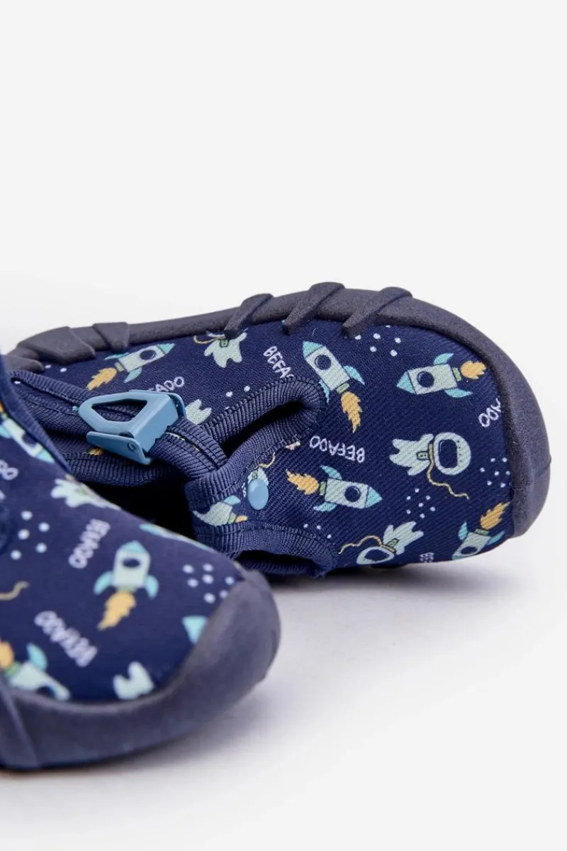 Online Wygodne Kapcie Dziecięce 110N482 Granatowe Dzieci Dziewczęce
