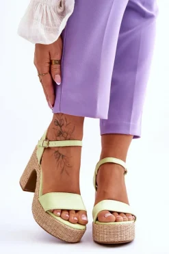 Clearance Boto Wygodne Zamszowe Sandały Na Masywnym Słupku Jasnozielone Elishia Zielony