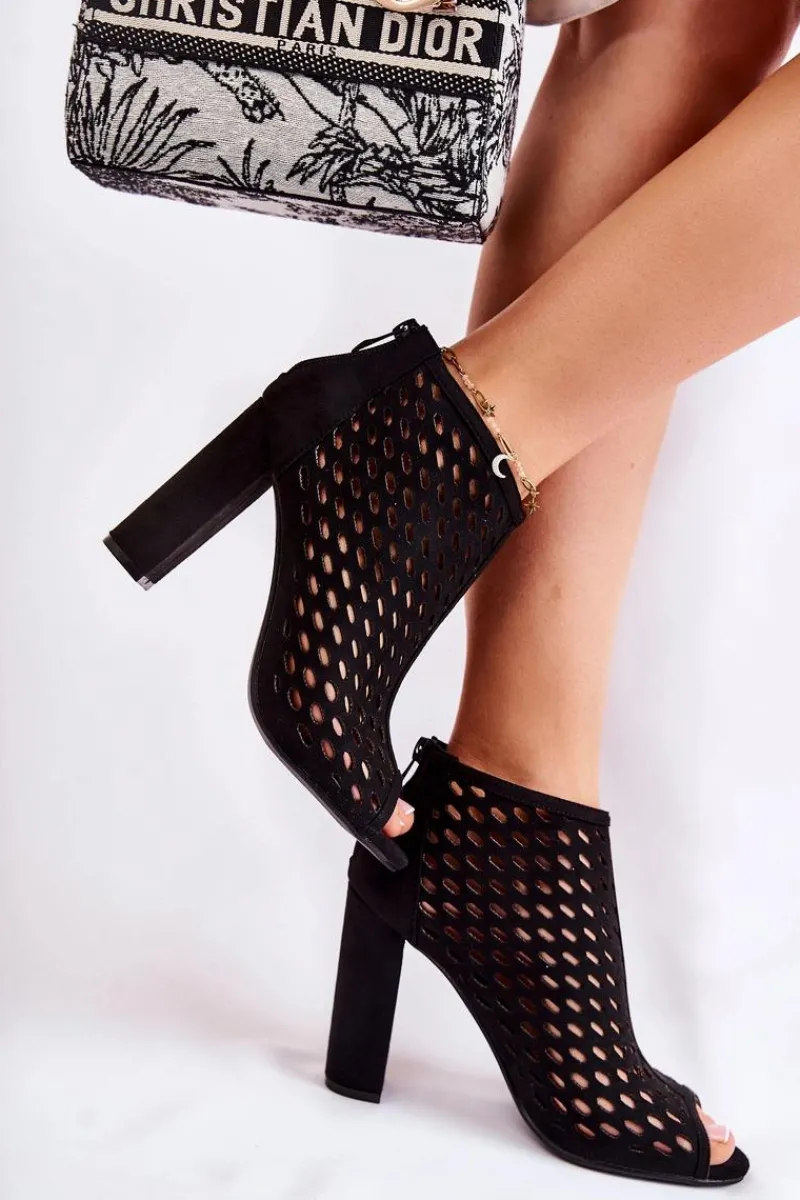 Hot Boto Zamszowe Ażurowe Botki Czarne Jenissa