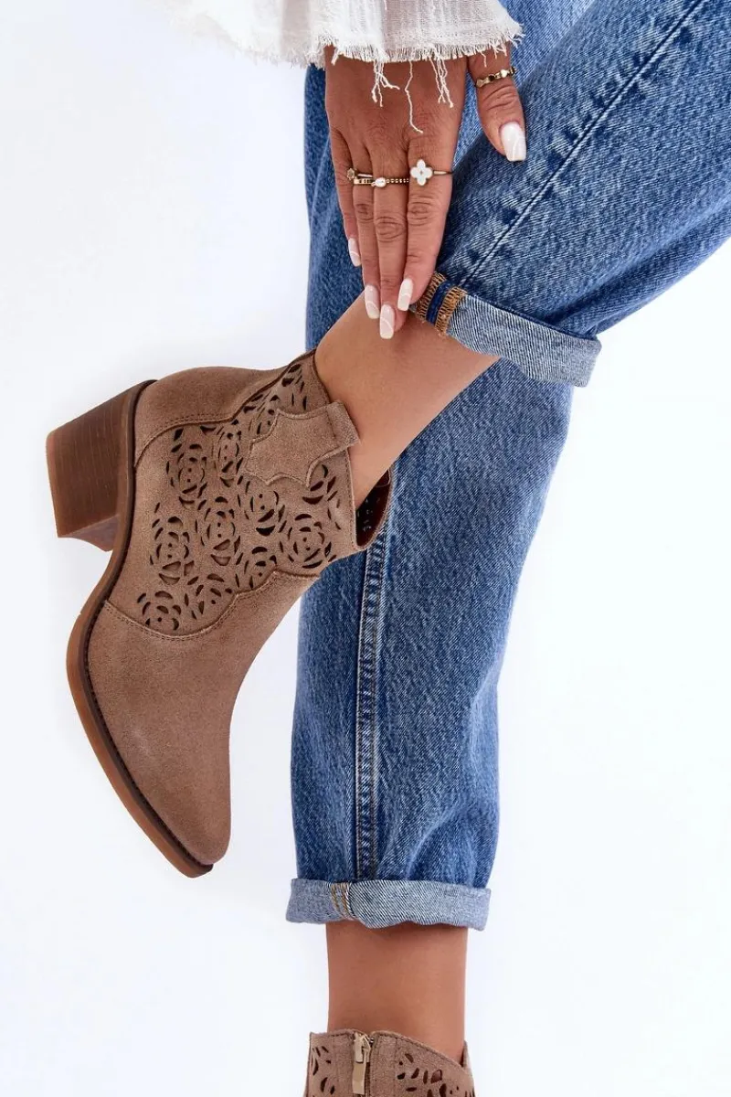 Botki Wiosenne|Botki Skórzane>Damskie buty S.Barski Zamszowe Ażurowe Botki Kowbojki D&A SN622-21 Ciemnobeżowe