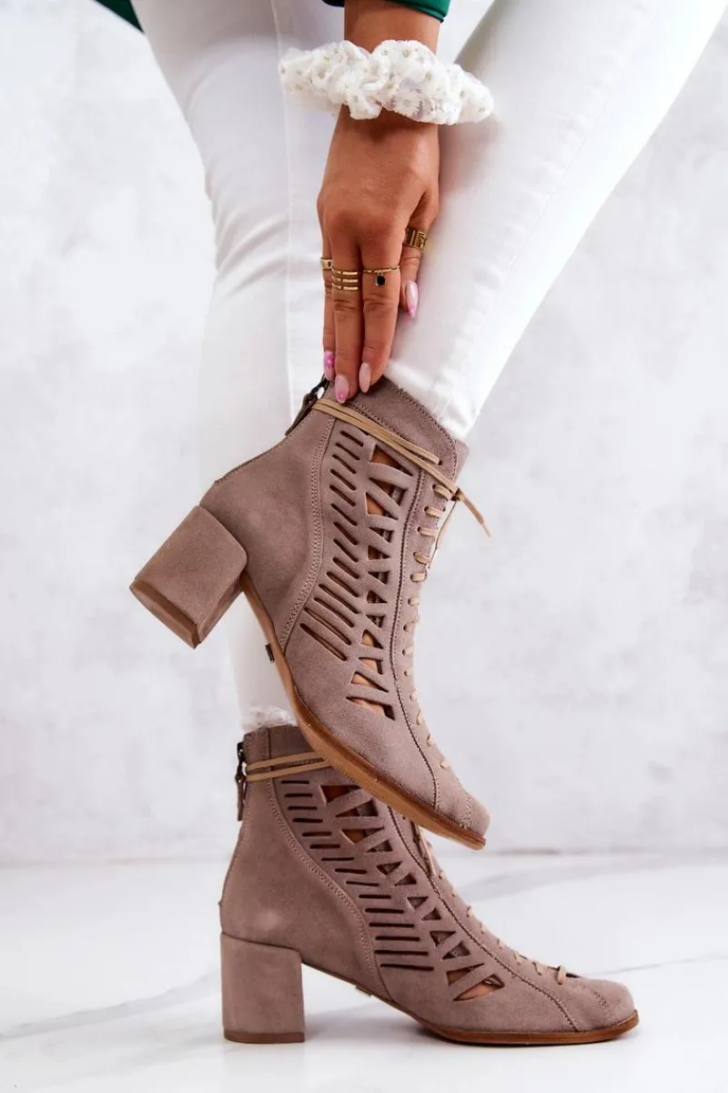 Sale Zamszowe Ażurowe Botki 05508-04 Beżowe Damskie Botki Wiosenne|Botki Maciejka