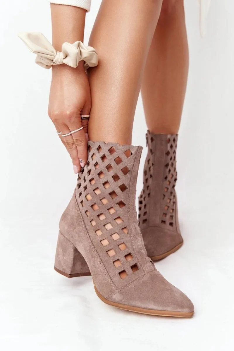 Discount Zamszowe Ażurowe Botki Na Obcasie Nicole 2638 Brązowe Damskie Botki Wiosenne|Botki Na Słupku