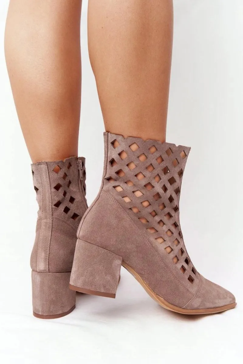 Discount Zamszowe Ażurowe Botki Na Obcasie Nicole 2638 Brązowe Damskie Botki Wiosenne|Botki Na Słupku