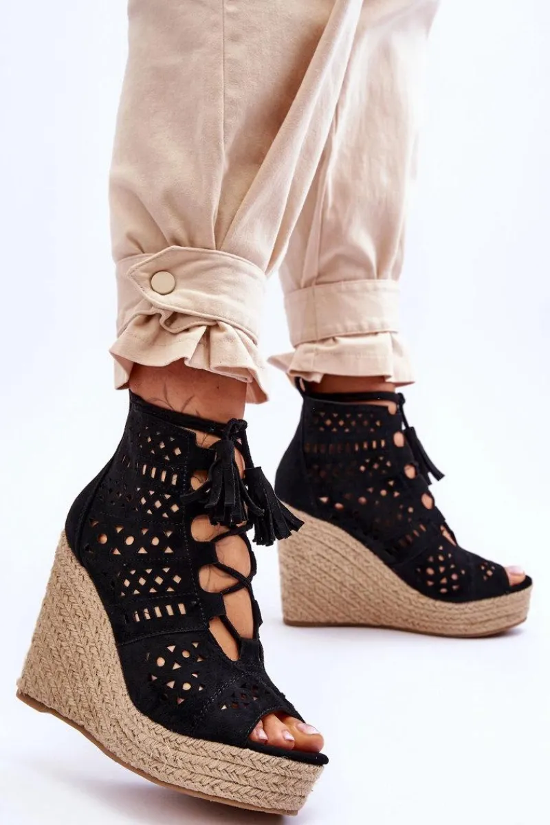 Discount Boto Zamszowe Ażurowe Botki Na Koturnie Czarne Berthe