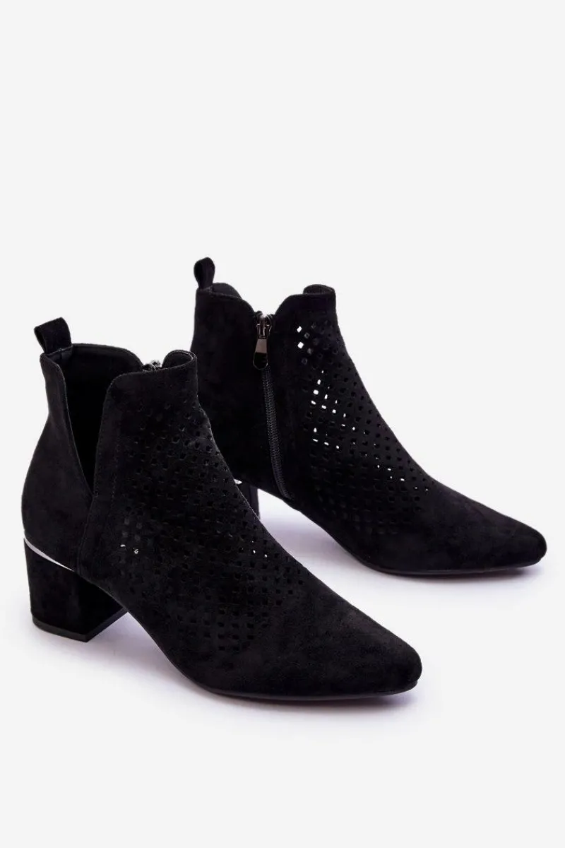 Discount Buty damskie Vinceza Zamszowe Botki Ażurowe Z Wycięciem Na Obcasie Czarne Blakely