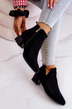 Sale Buty damskie Vinceza Zamszowe Botki Ażurowe Z Wycięciem Czarne Carine