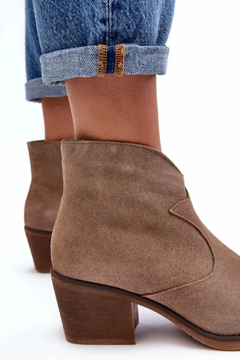 Botki Wiosenne|Botki Skórzane>Damskie buty S.Barski Zamszowe Botki Kowbojki Na Suwak D&A SN622-29 Ciemnobeżowe