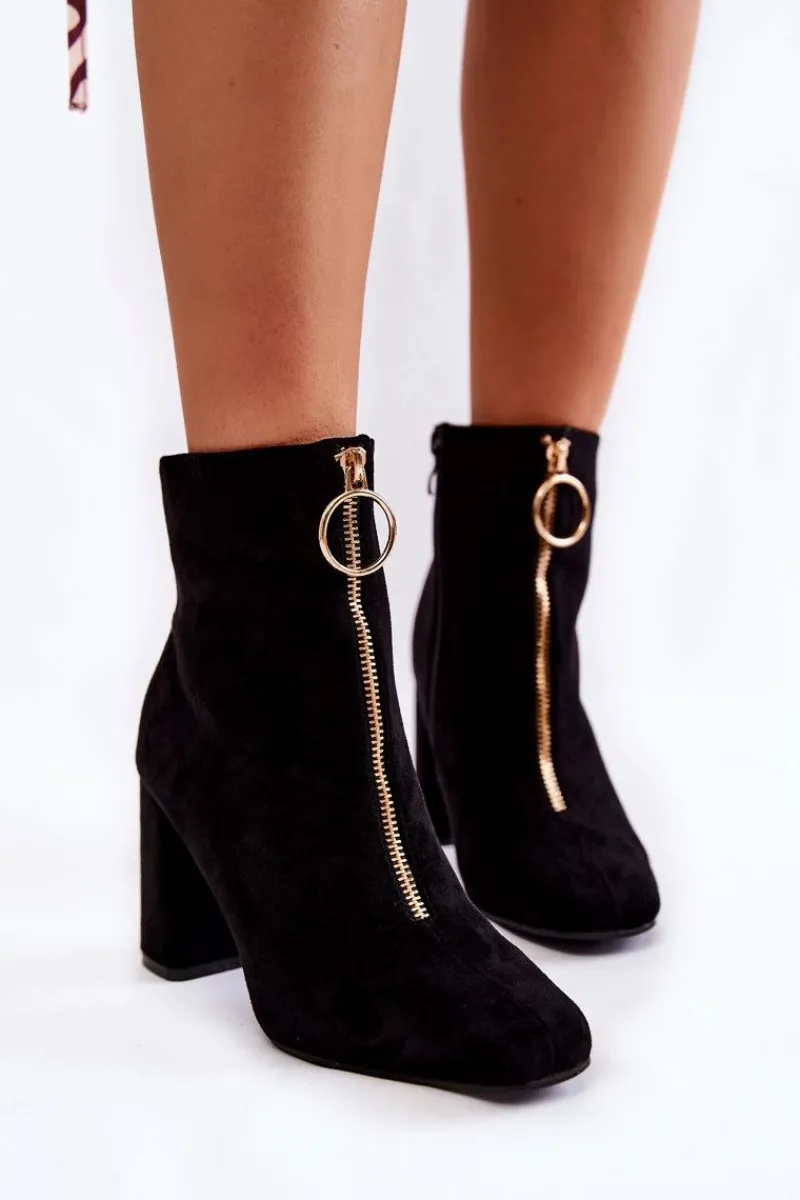 Discount Boto Zamszowe Botki Na Obcasie Z Ozdobnym Zamkiem Czarne Lisette