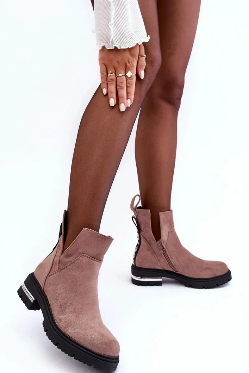 Outlet Boto Zamszowe Botki Na Płaskim Obcasie Z Wycięciami Ciemnobeżowe Lamedella