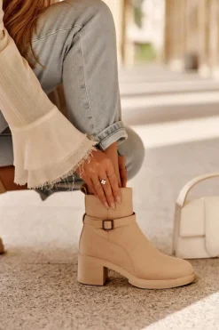 Best Boto Zamszowe Botki Z Klamrą Beżowe Neste