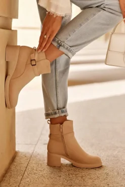 Best Boto Zamszowe Botki Z Klamrą Beżowe Neste