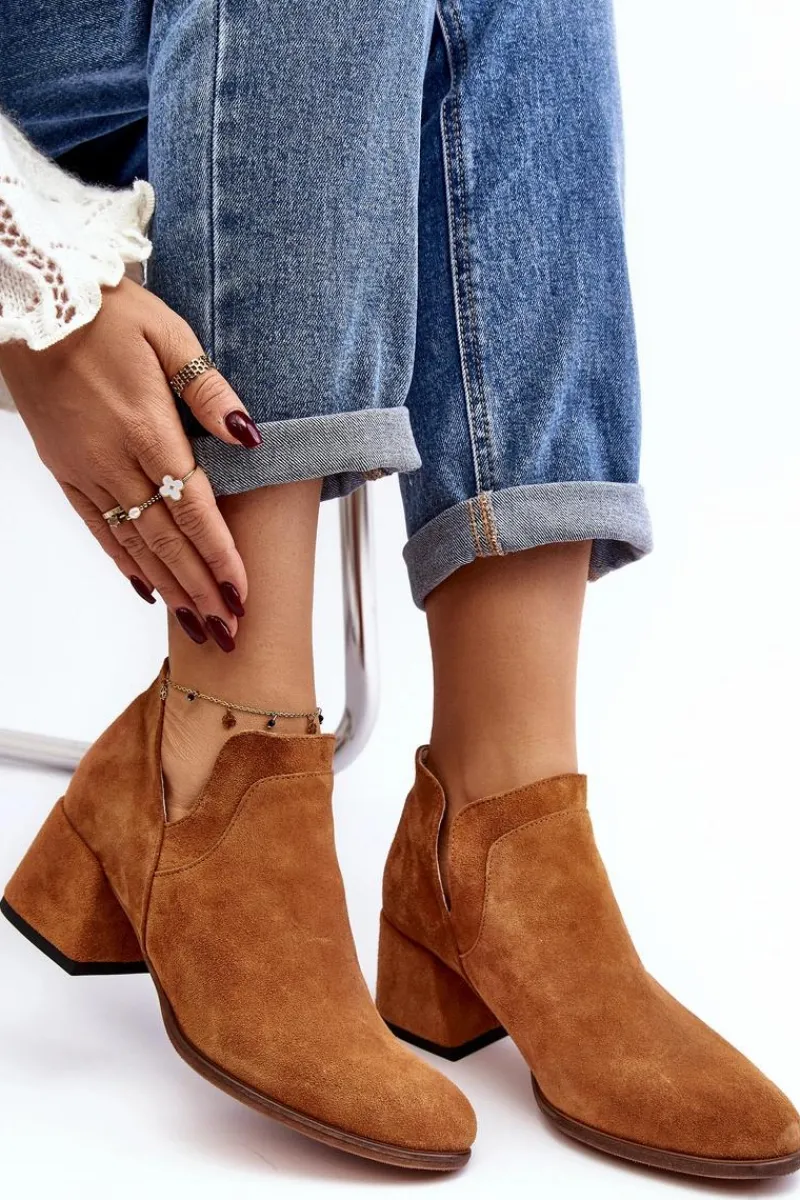 Sale Zamszowe Botki Z Wycięciami Na Obcasie Camel Dalros Damskie Botki Wiosenne|Botki Skórzane