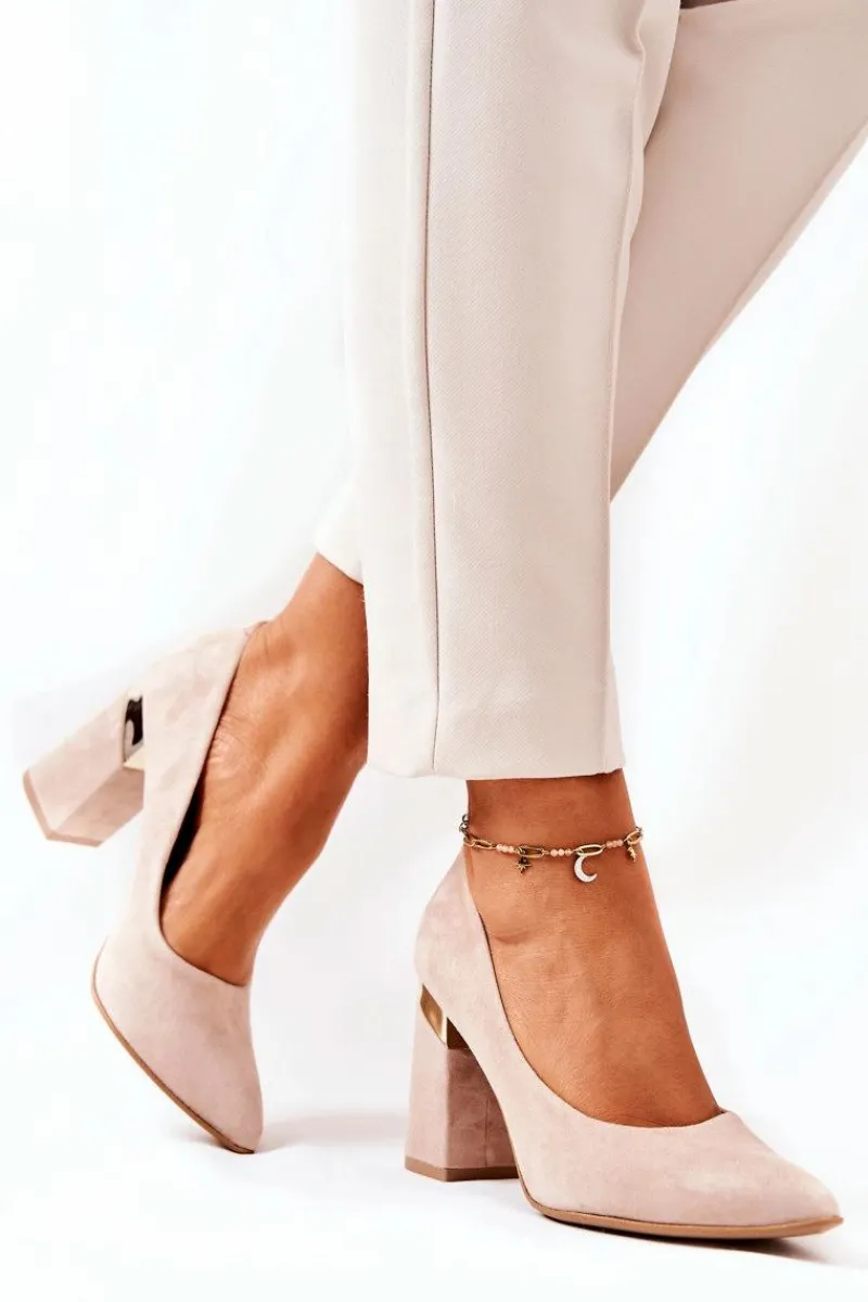 Outlet Zamszowe Czółenka Lewski 3117 Beżowe Damskie Czółenka Na Słupku