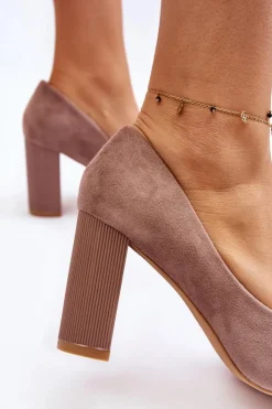 Outlet Zamszowe Czółenka Na Modnym Obcasie Beżowe Estellia Damskie Czółenka Zamszowe|Czółenka Na Słupku