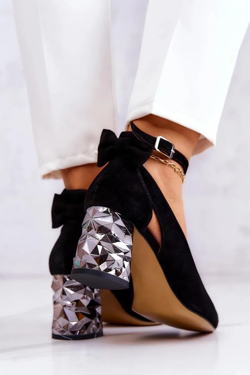 Czółenka Na Słupku>Maciejka Zamszowe Czółenka Z Kokardką 05059-01 Czarne