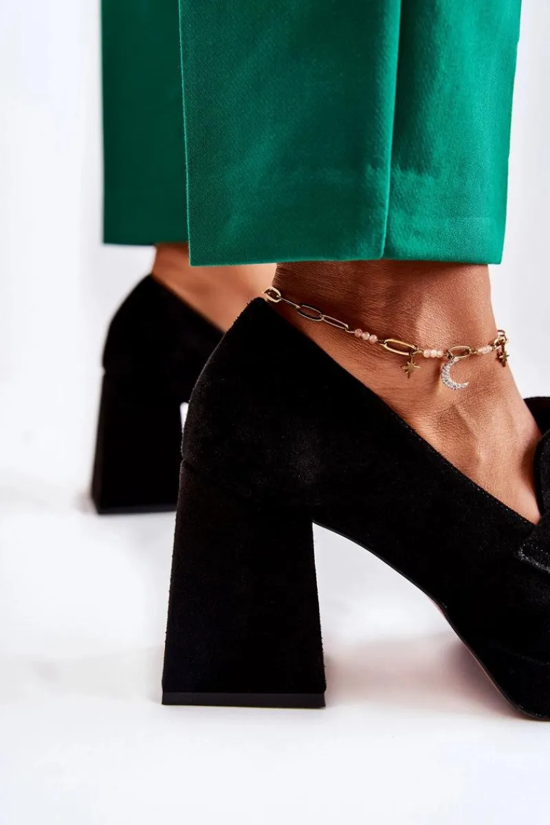 Online Laura Messi Zamszowe Czółenka Z Ozdobnym Łańcuchem 2444 Czarne Czarny