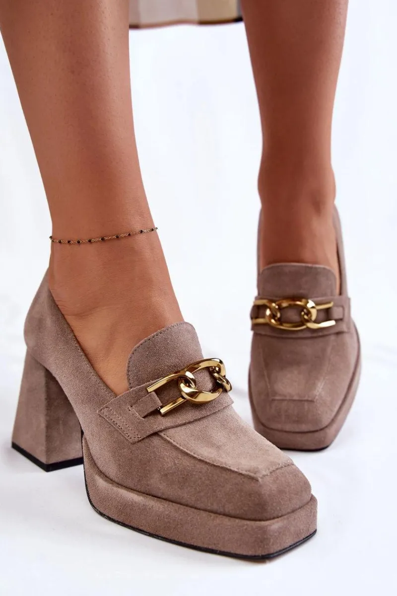 Discount Zamszowe Czółenka Z Ozdobnym Łańcuchem 2444 Jasnobrązowe Damskie Czółenka Klasyczne